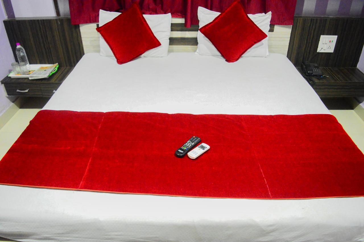 Hotel Royal Palace - 150 Meters From Mahakal Temple Ujjain Zewnętrze zdjęcie