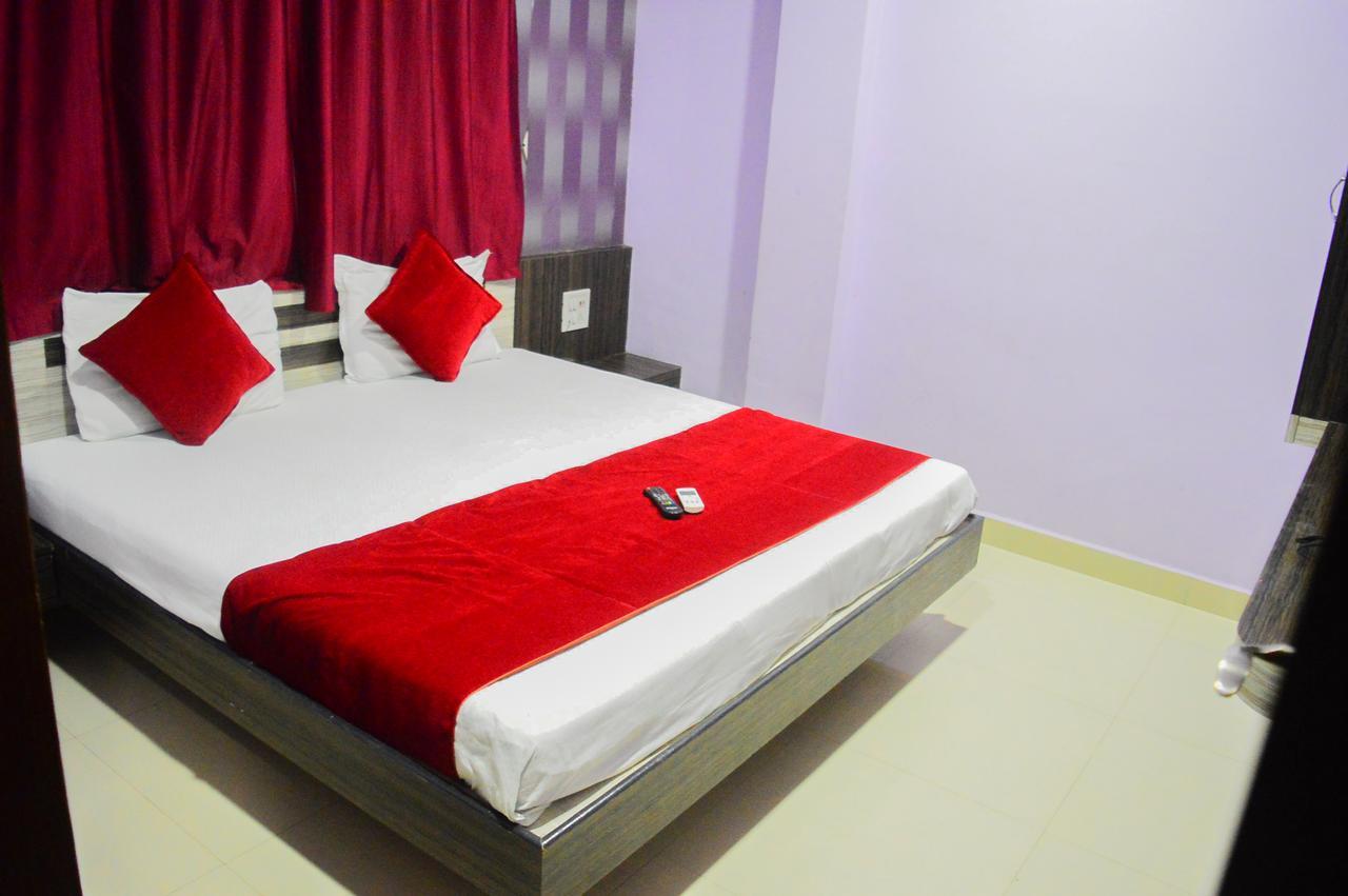 Hotel Royal Palace - 150 Meters From Mahakal Temple Ujjain Zewnętrze zdjęcie